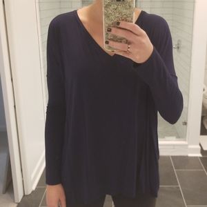 Long sleeve, V neck Piko top
